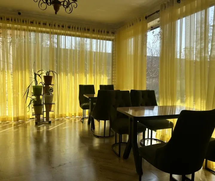 Sultan Saray — guest house, Osh