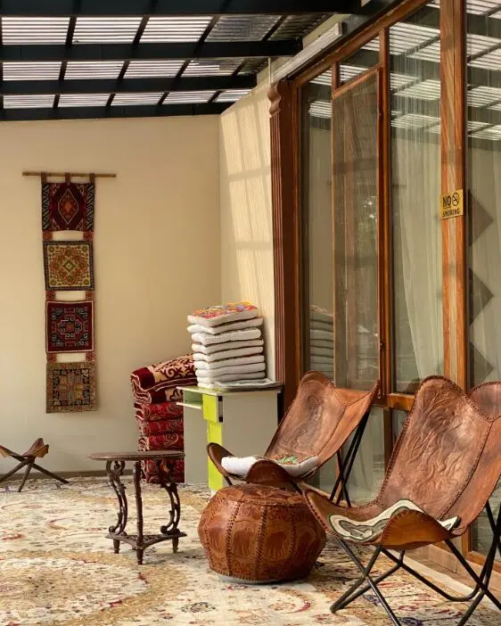 Трёхместный номер в Sultan Saray — room, Osh