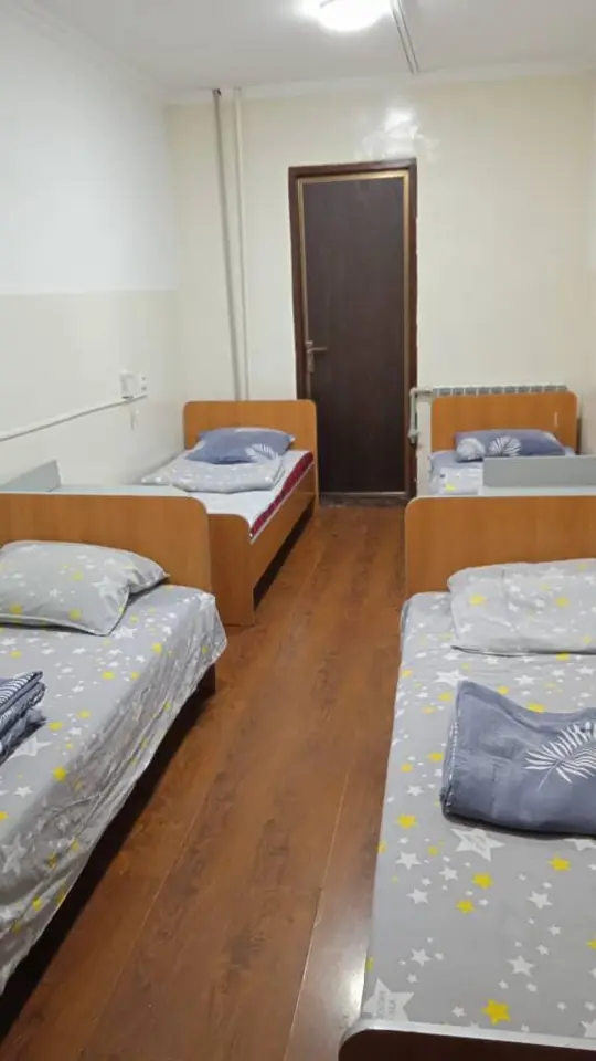 Четырёхместный номер в Time Hostel — room, Osh