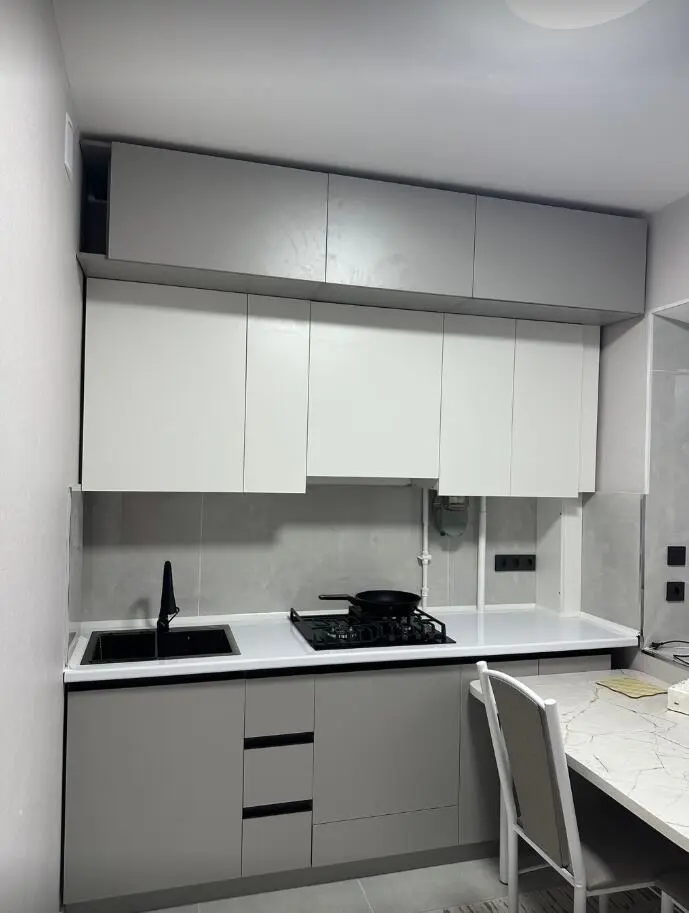 One-bedroom apartment in the 5th microdistrict — apartment, Bishkek