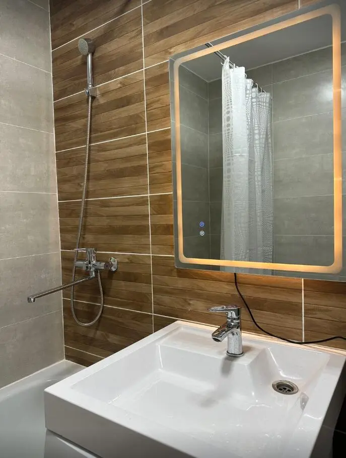 One-bedroom apartment in the 5th microdistrict — apartment, Bishkek