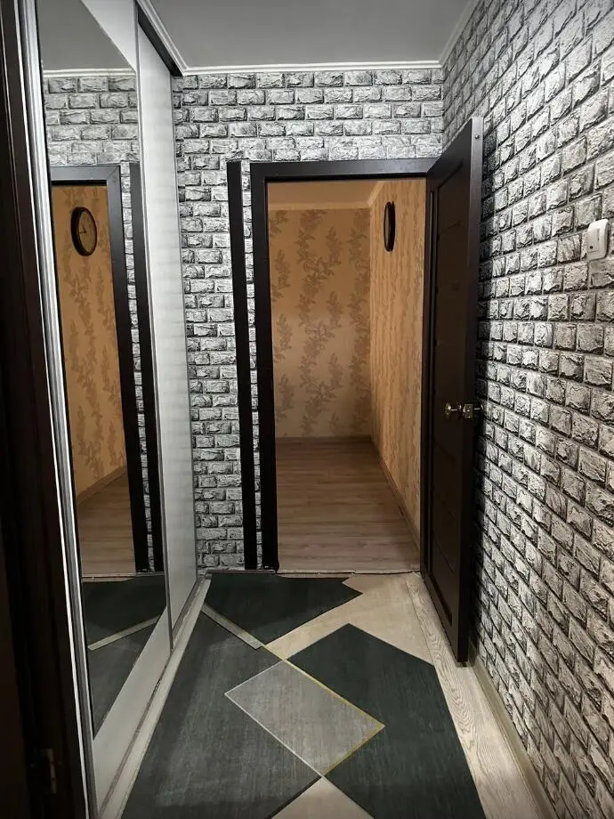 Two-room apartment in the 4th microdistrict — apartment, Bishkek