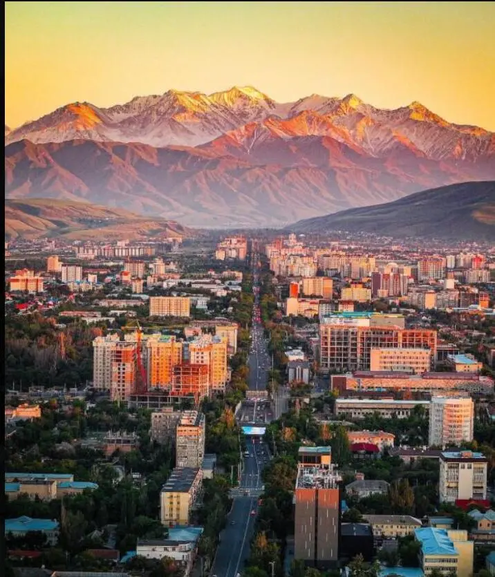 Apartment in Central Bishkek — apartment, Bishkek