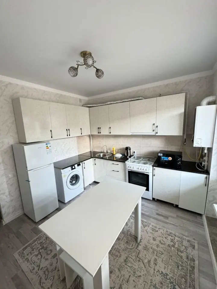 Cozy Apartment for a Night — apartment, Bishkek