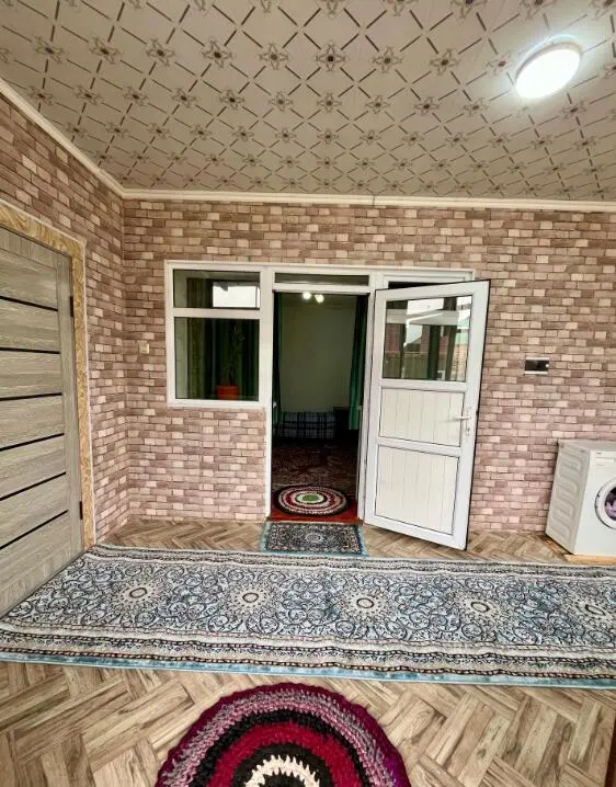 October guest house — конок үйү, Сузак а.