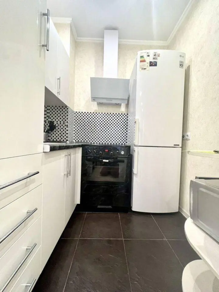 Apartment in the Golden Square — apartment, Bishkek