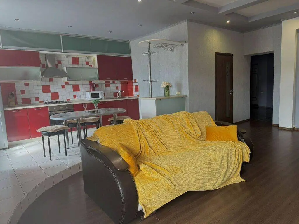 Apartment in Central Bishkek — apartment, Bishkek