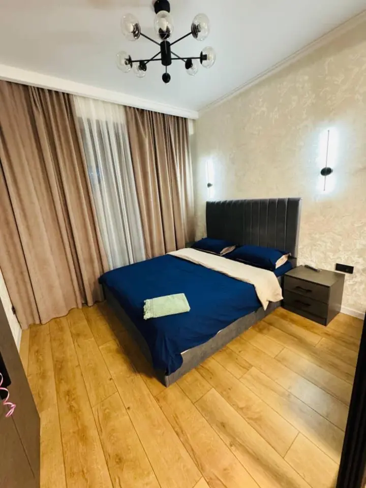 One-room studio in the center — apartment, Bishkek