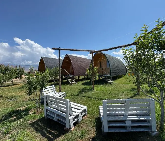 База отдыха Ak Ilbirs Guesthouse — зона отдыха, с. Тон
