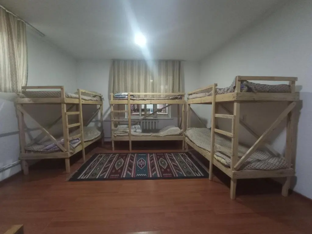 6-местный номер — room, Bishkek