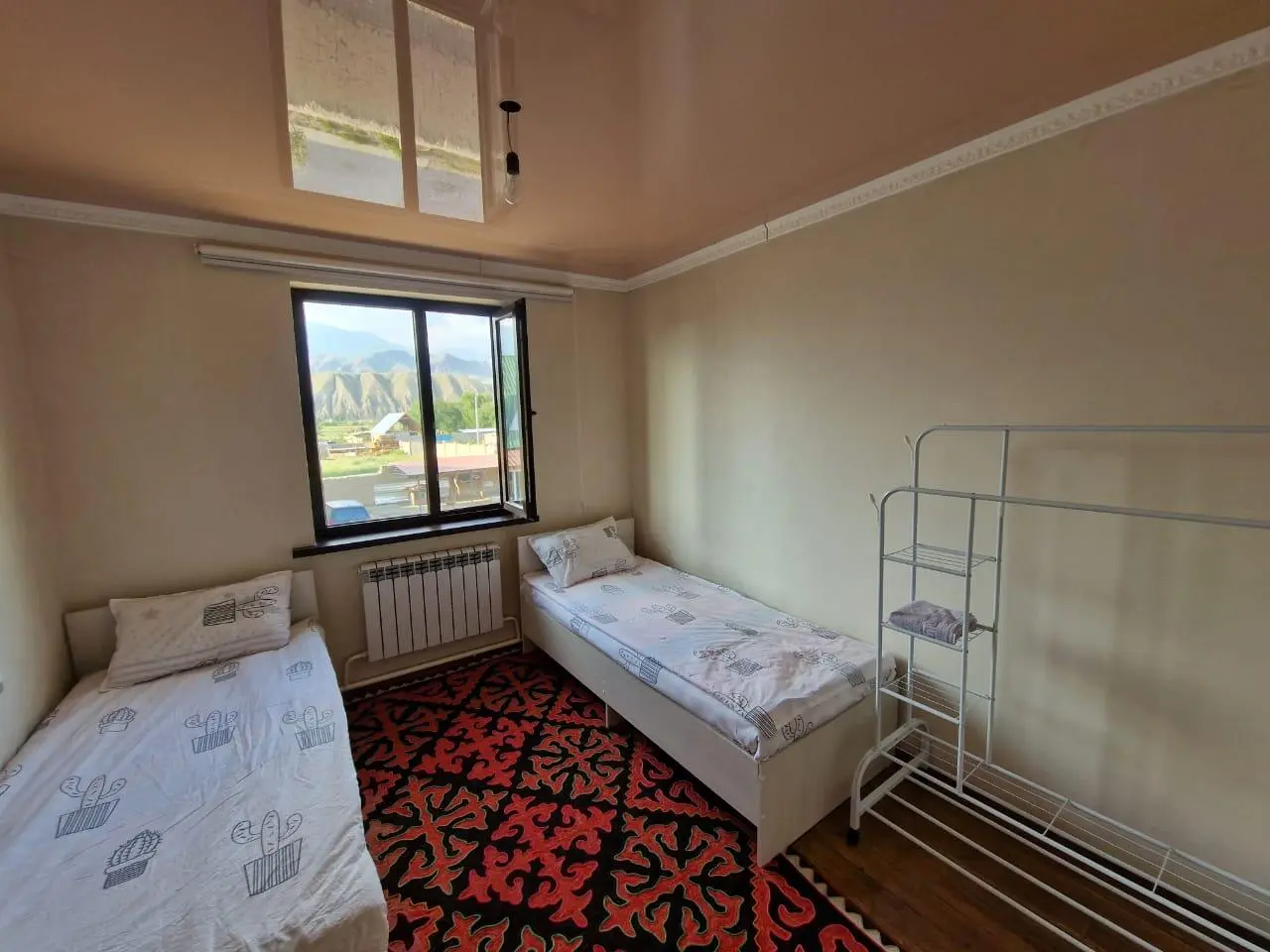 Двухместный номер — room, Kazarman