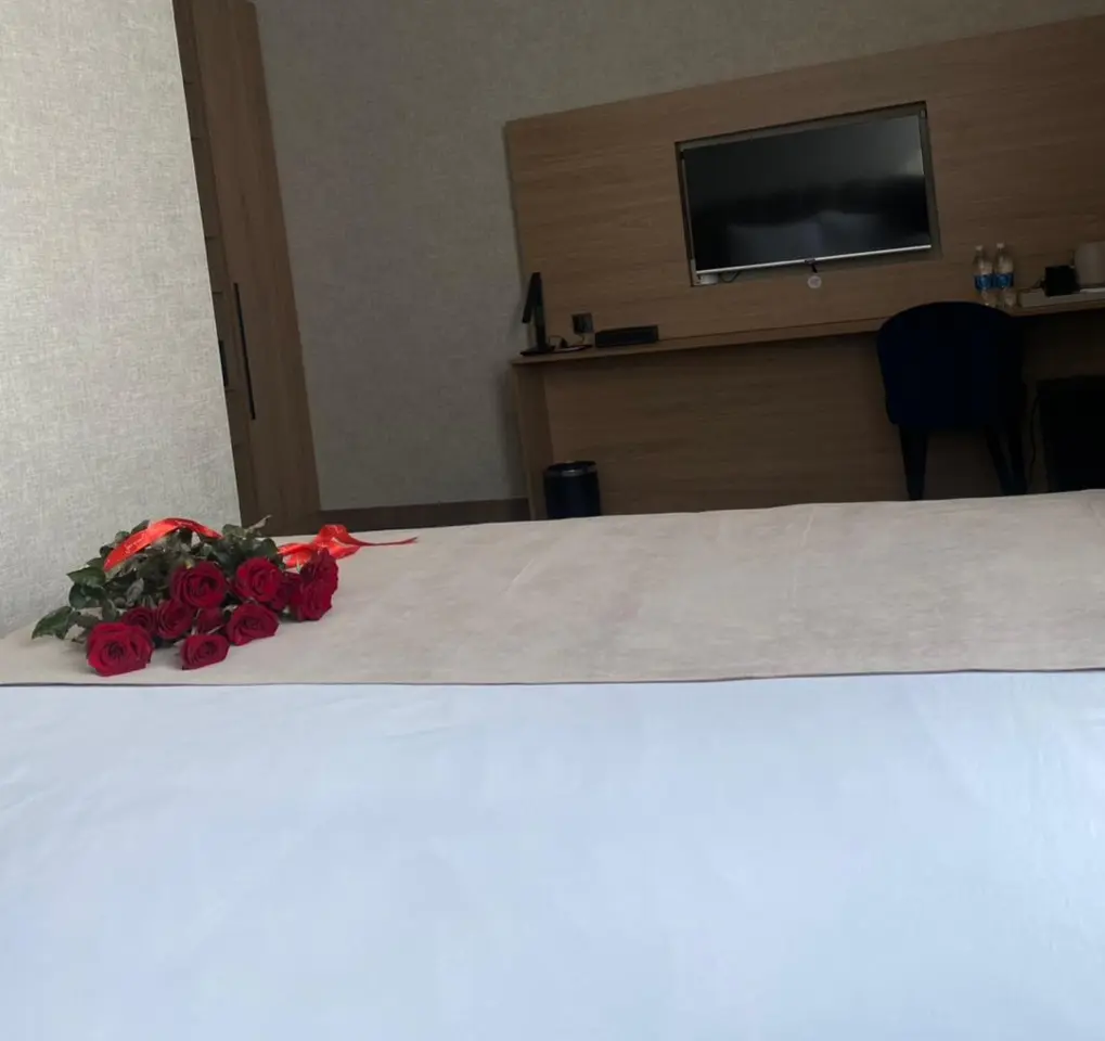 Double Deluxe Room — room, Osh