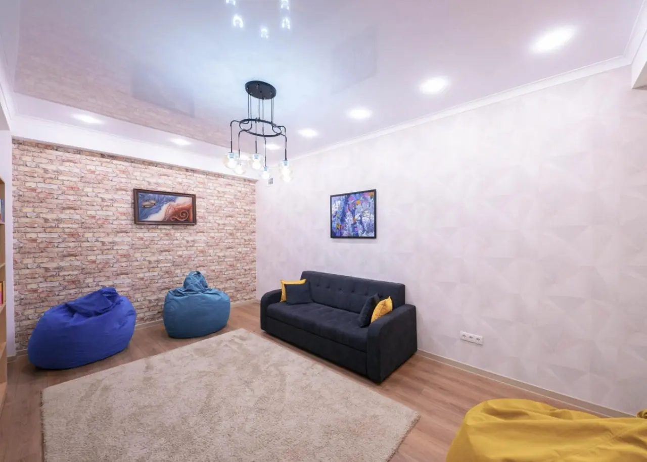 Койко-место — bed space, Bishkek