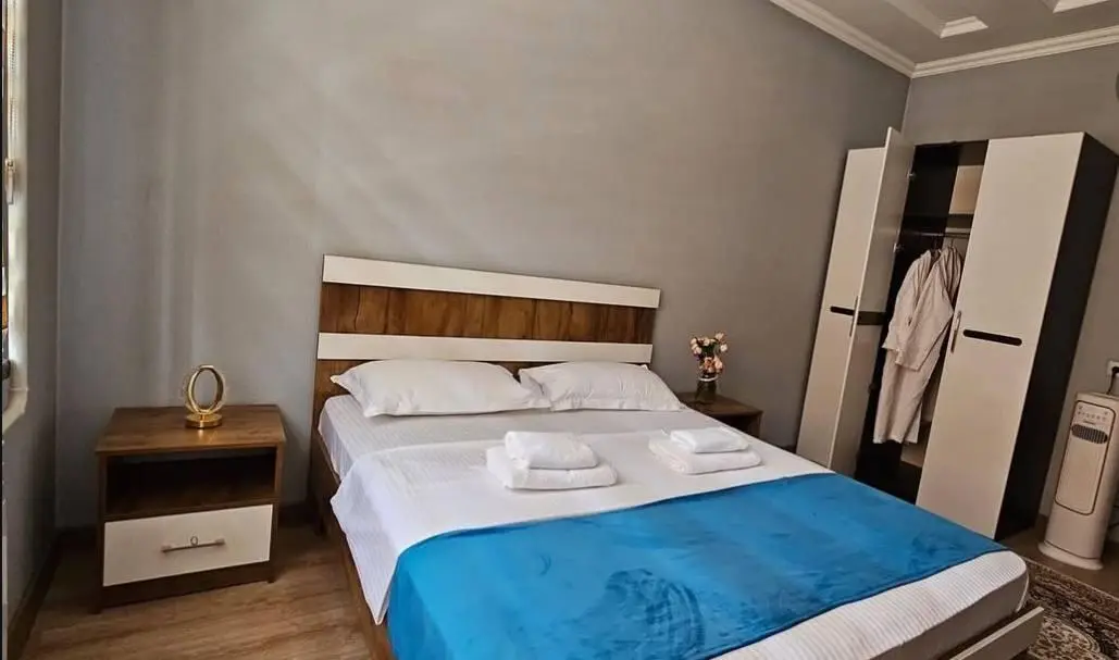 Двухместный люкс — room, Osh