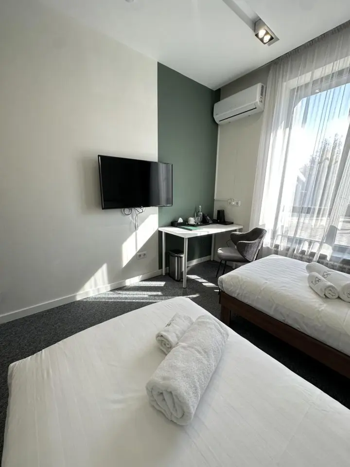 Single Room — room, Karakol