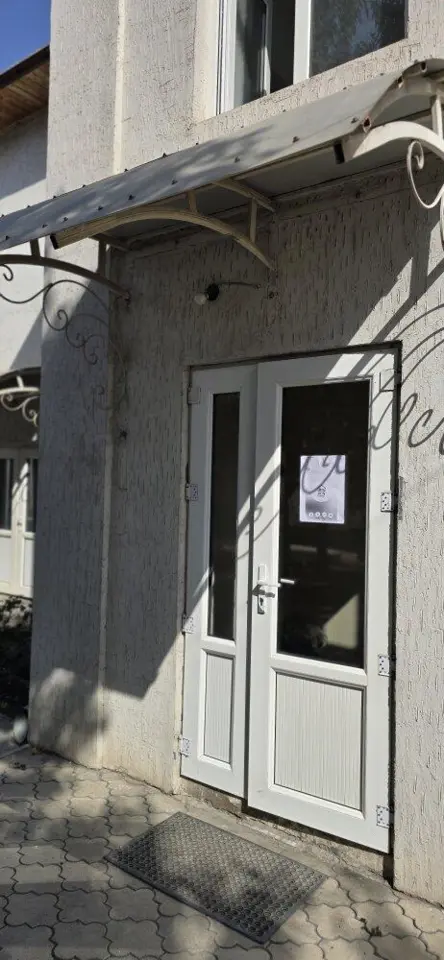 Bon Hostel — hostel, Osh