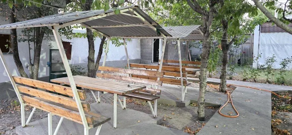 Bon Hostel — hostel, Osh