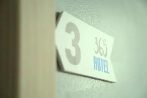 Six-person room — room, v. Baktyu-Dolonotu