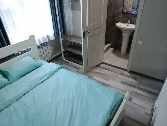 Гостевой дом "Feel at home" — гостевой дом, Каракол