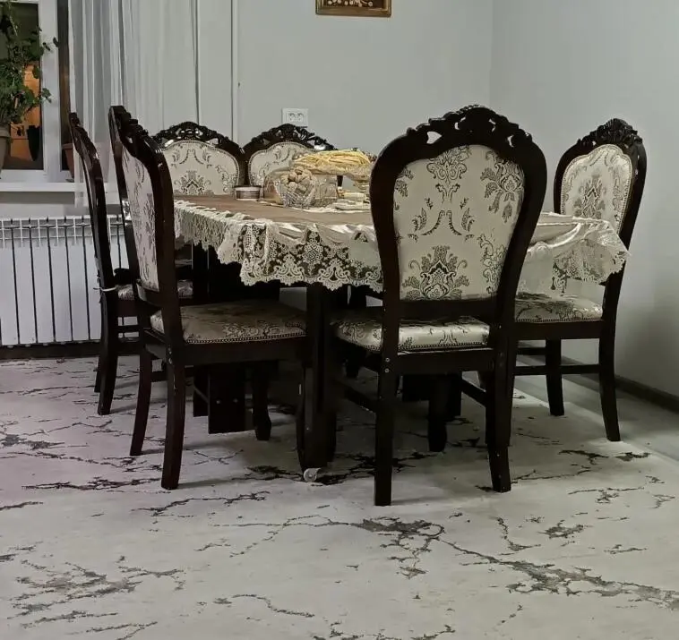 Четырёхместный номер — номер, Каракол