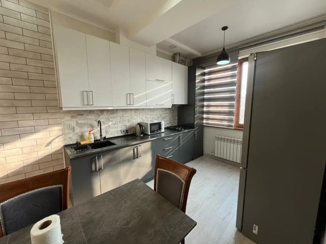 Cozy apartment in the city center — apartment, Bishkek