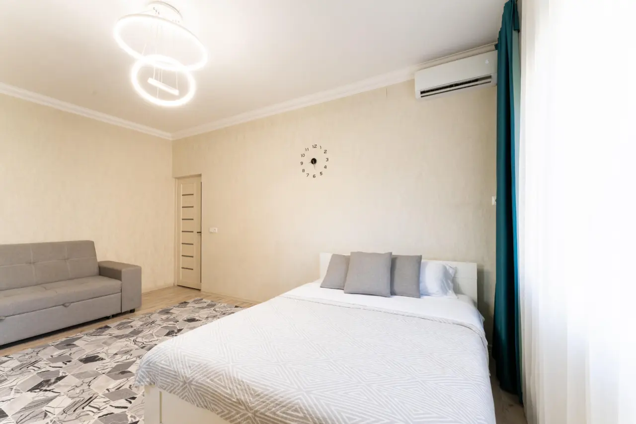 East-5 — apartment, Bishkek