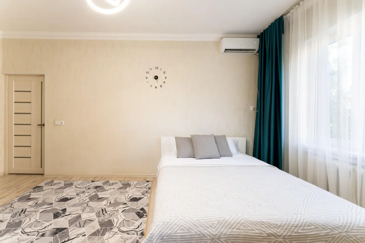 East-5 — apartment, Bishkek