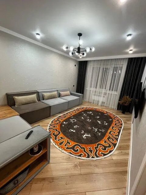 Парадайс — квартира, Каракол