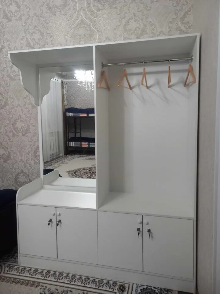 Коттедж Оскархауз — коттедж/дом, Каракол