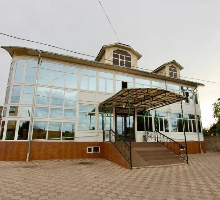 Altamira Hotel — hotel, Karakol