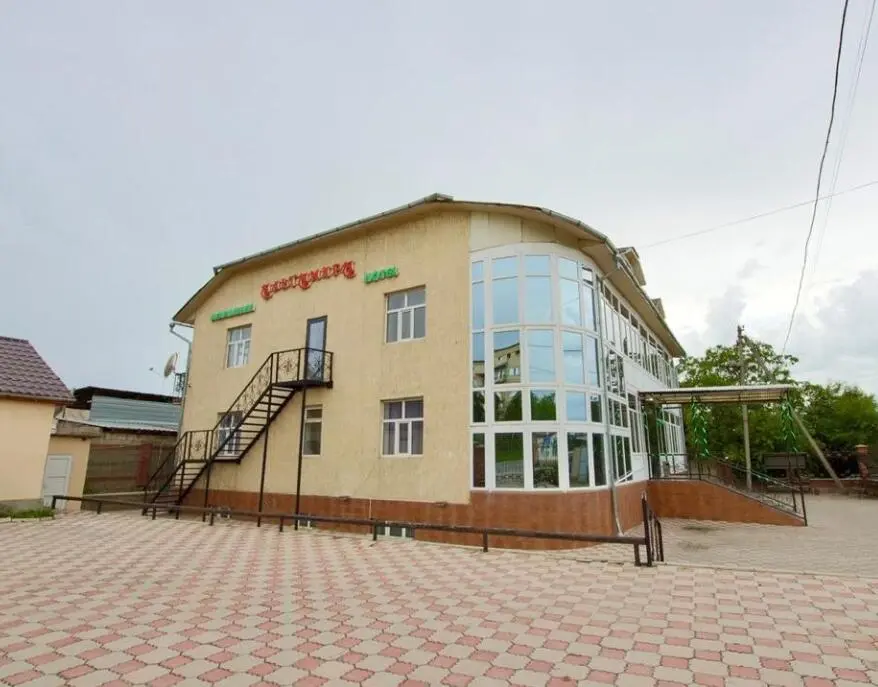 Altamira Hotel — hotel, Karakol