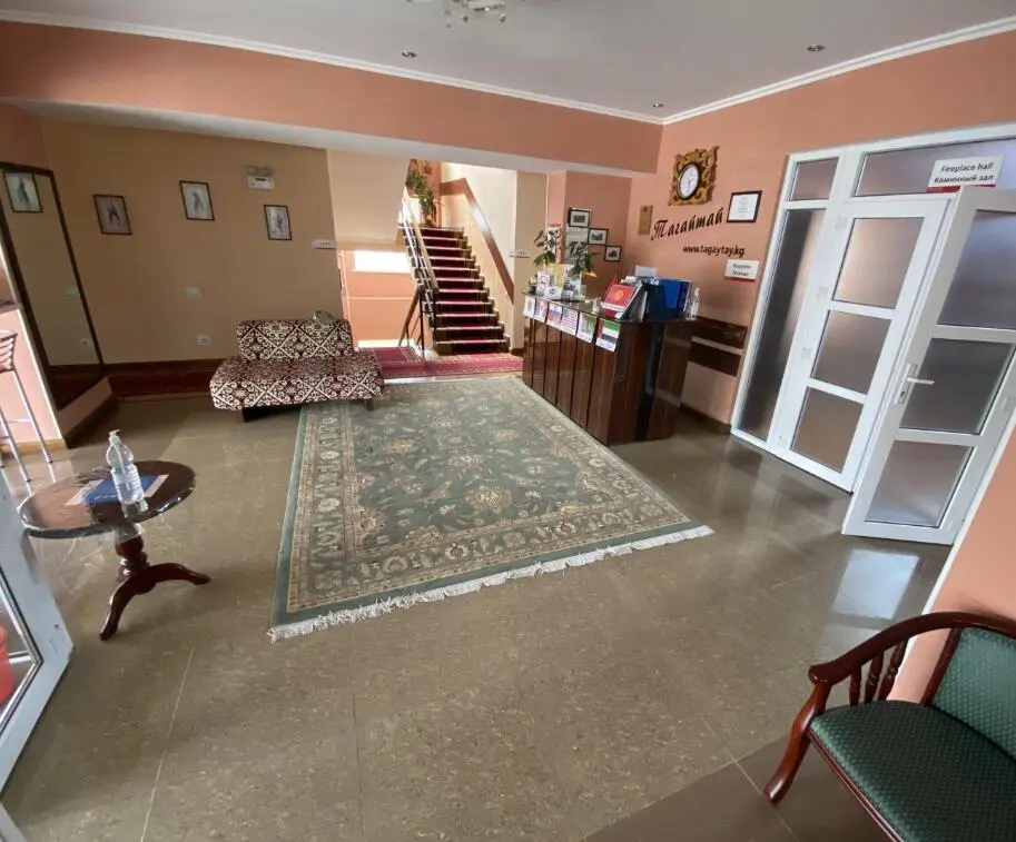 Junior Suite — room, Karakol