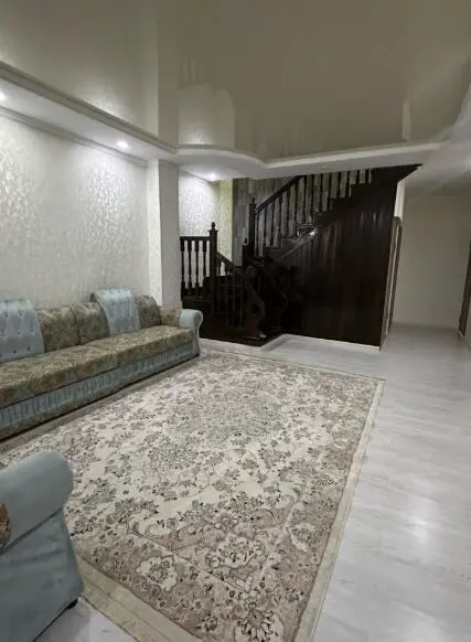 Guesthouse — guest house, v. Zhany-Aryk