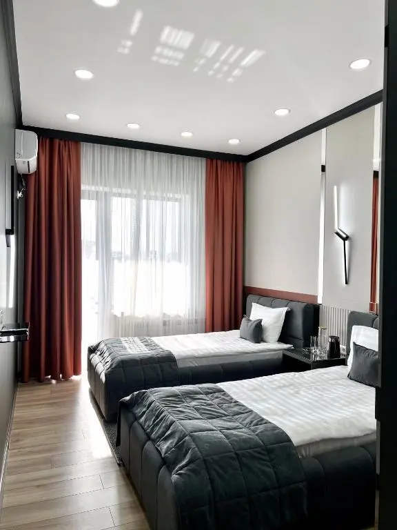 Twin — room, Karakol