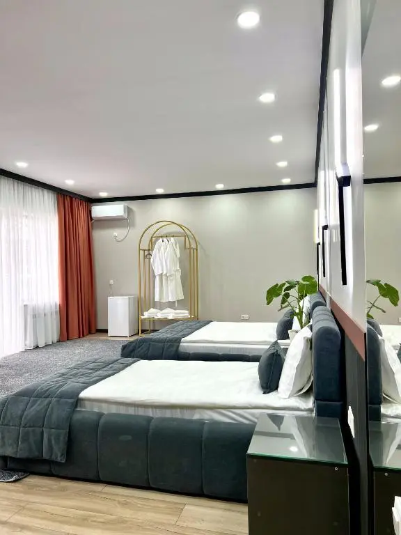 Deluxe Twin — room, Karakol