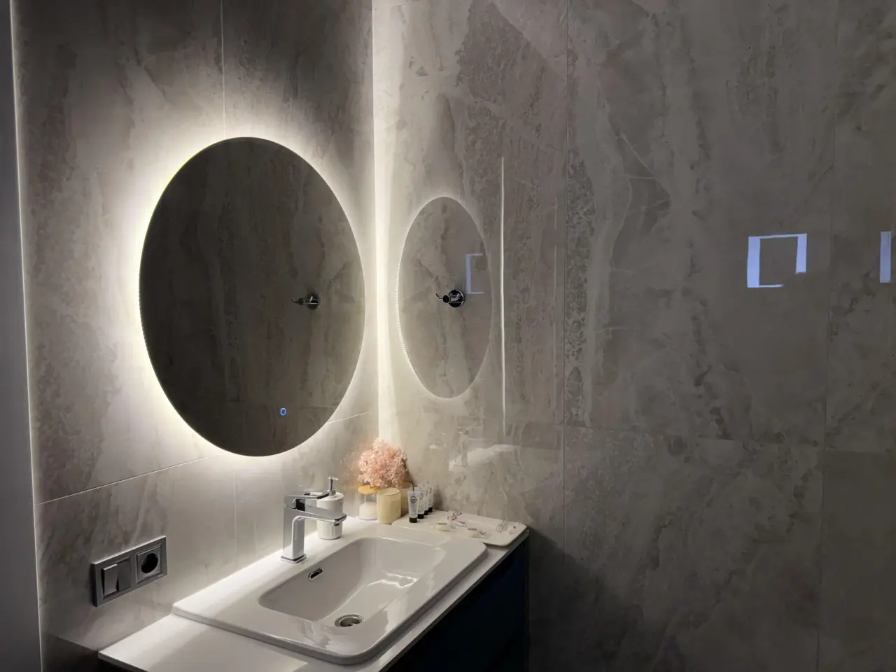 Hotel Eleven Club — hotel, Bishkek