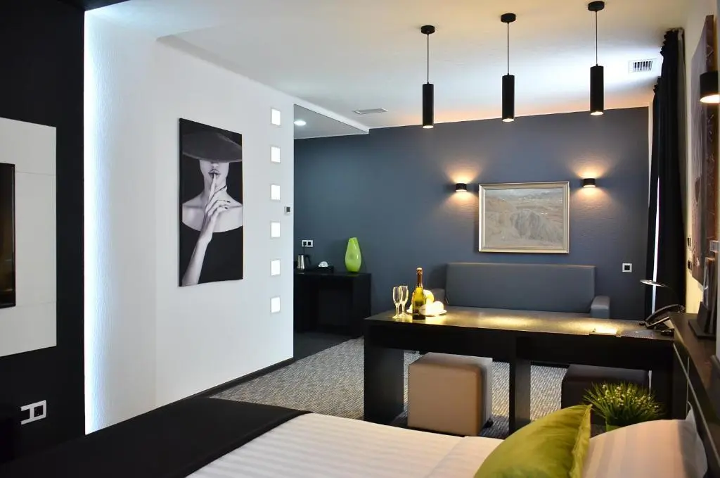 Art Hotel — hotel, Bishkek
