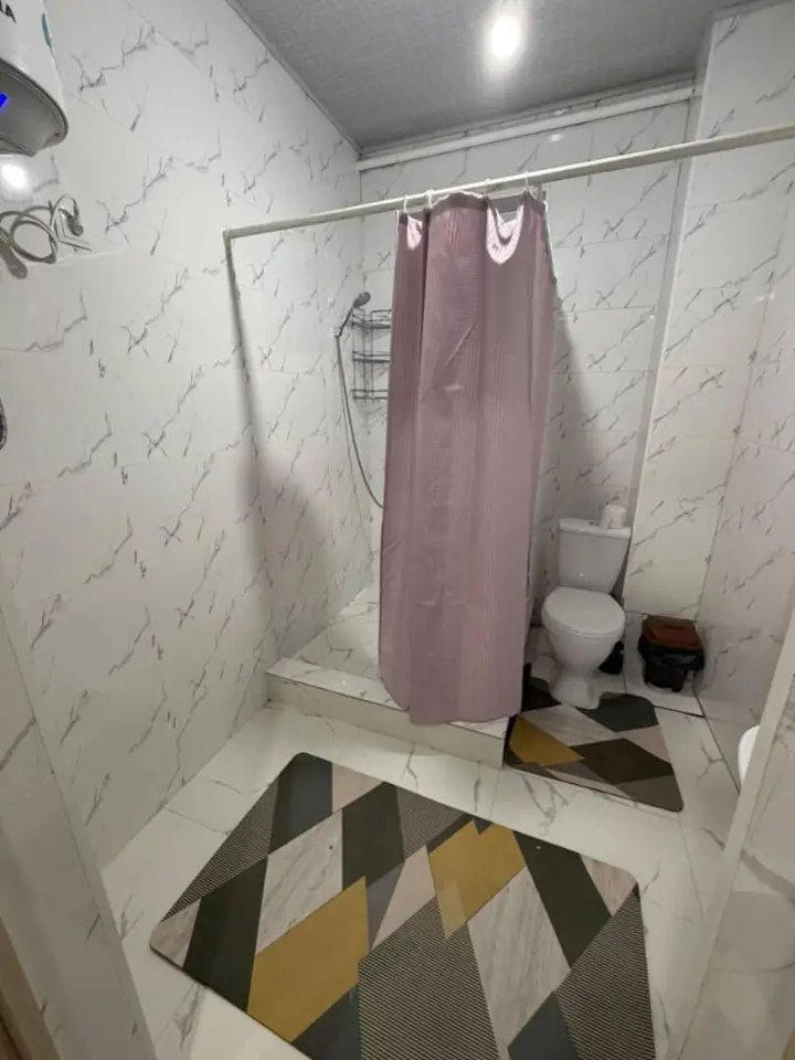 Четырёхместный номер — хостел Warm House — номер, Каракол