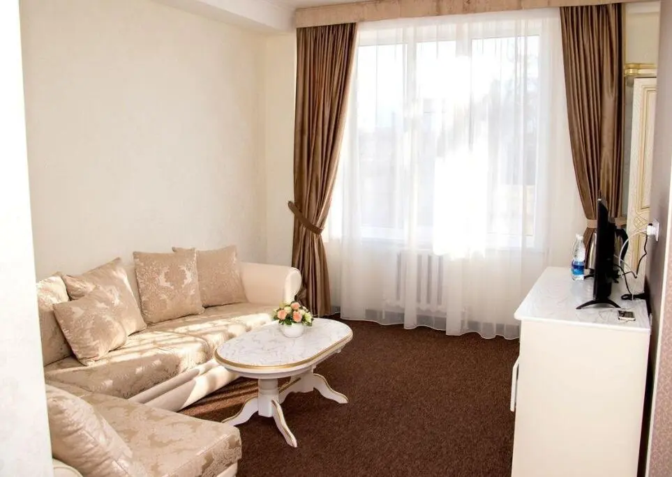 Triple Suite — room, Karakol