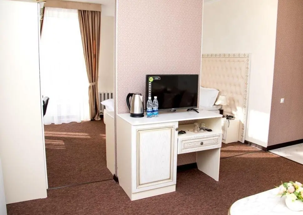 Triple Suite — room, Karakol