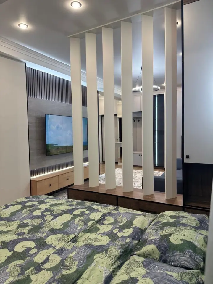 Bi 71 (Night) — apartment, Bishkek