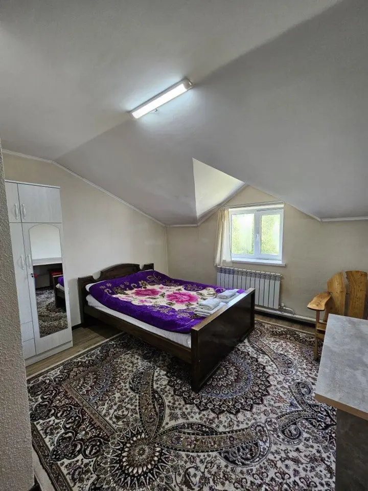 Двухместный номер — Snow Leopard Hostel +завтрак — номер, Каракол