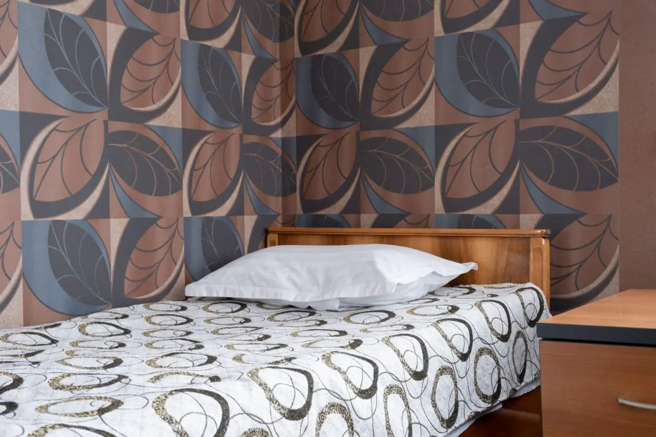 Twin Room — room, v. Maman