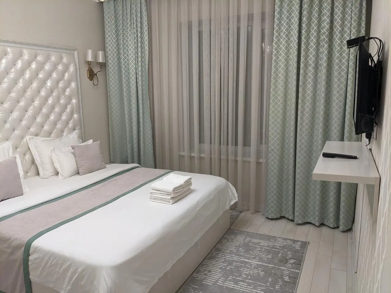 Luxe — room, Bishkek