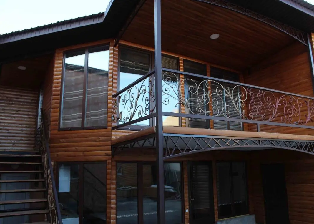 Hiker's B&B Karakol — guest house, Karakol