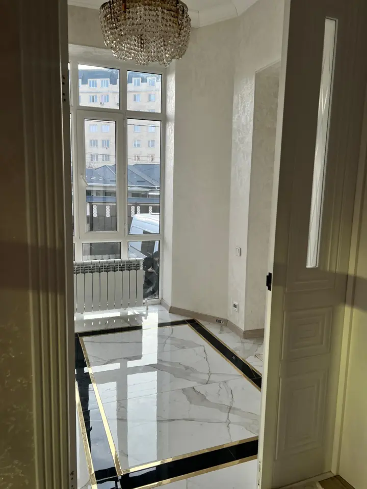 Трехместный номер — room, Osh