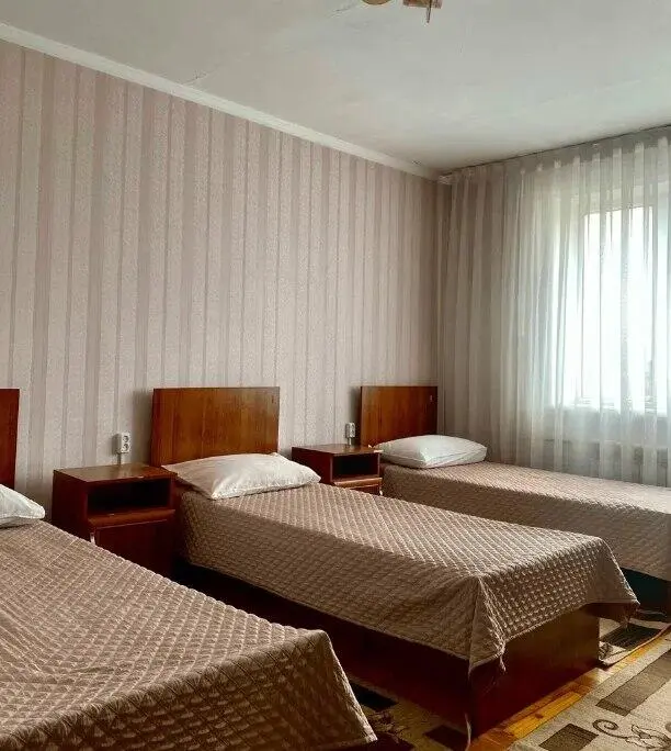 Одно койко-место — bed space, Osh
