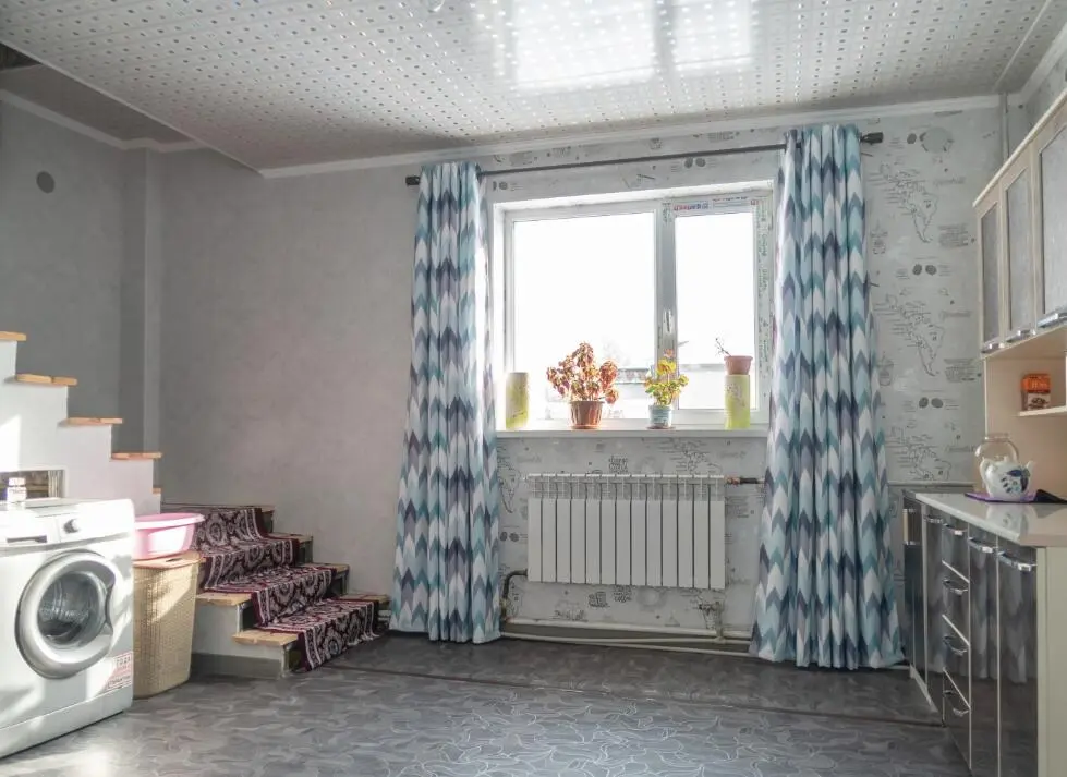 AKEMIR HOUSE — guest house, Karakol