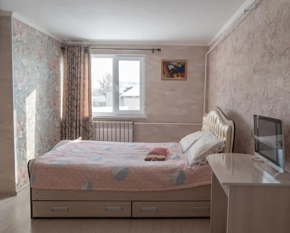 Family Room — room, Karakol