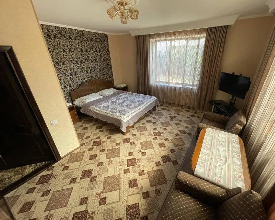 Guest House ELES — guest house, Karakol